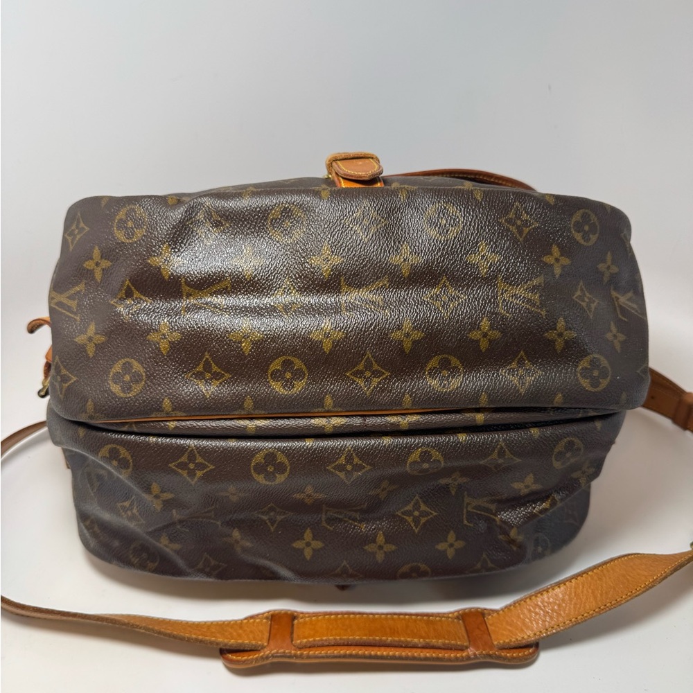 SOLD Louis Vuitton Saumur 35 Monogram Crossbody / Shoulder Bag - Picture 12 of 16